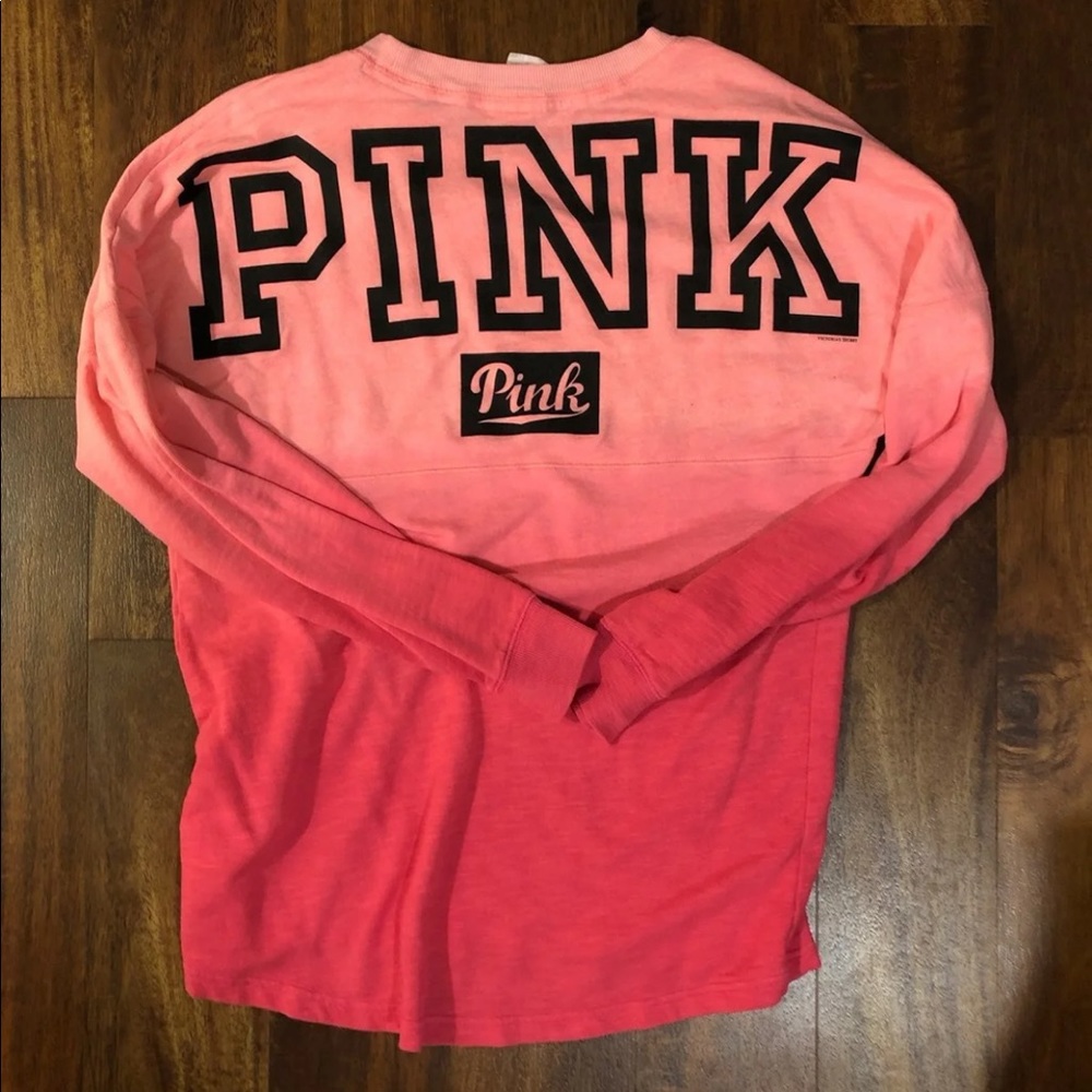 VS PINK varsity crew
